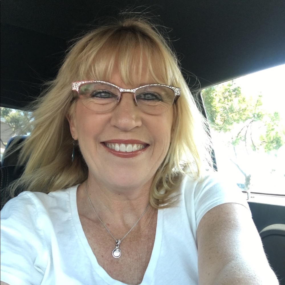 Meet your Posher, Kim